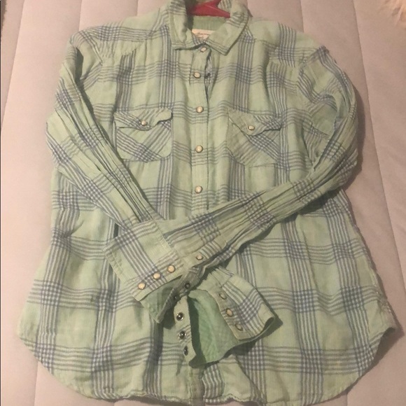 American Eagle Outfitters Tops - Mint green and light navy AMERICAN EAGLE flannel